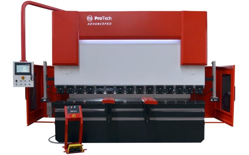 Гидравлический листогибочный пресс с ЧПУ ProTech ADVANCEPRO 3100-135 Гидравлический листогибочный пресс с ЧПУ